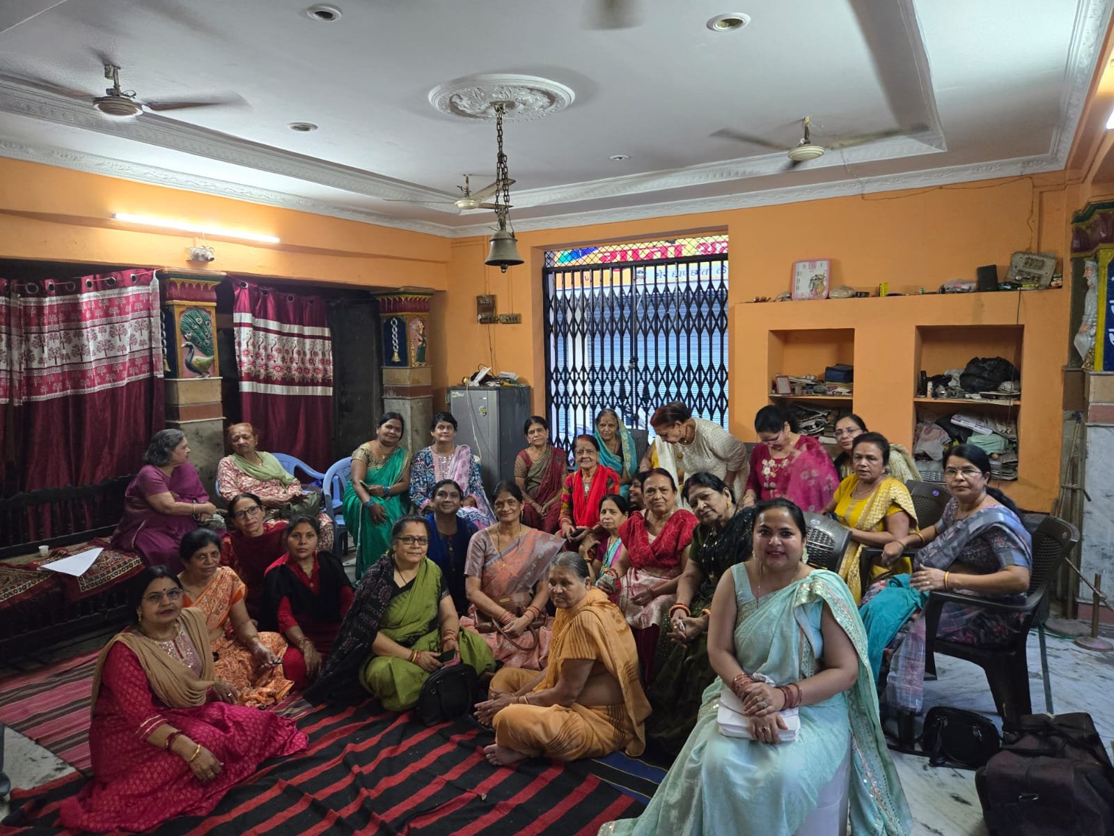 बिलासपुर: परशुराम महिला समिति ने द्वारिकाधीश मंदिर में किया संध्या भजन और कीर्तन का आयोजन, भक्ति और आध्यात्म से गूंजा मंदिर परिसर