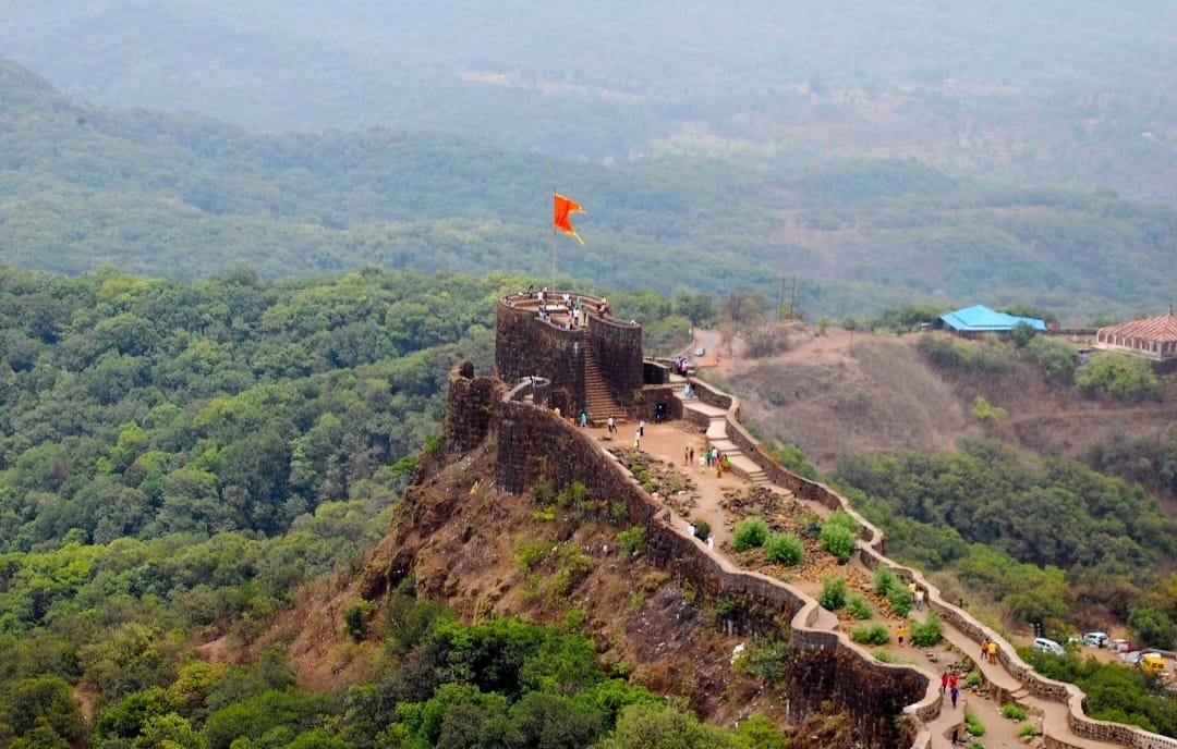 बिलासपुर: भारत गौरव ट्रेन से पहली बार “छत्रपति शिवाजी महाराज सर्किट” पर हेरिटेज टूर — IRCTC ने किया 6 दिवसीय गौरवशाली यात्रा का आयोजन