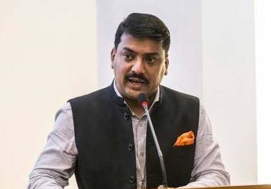 CG Vidhan Sabha: निवेश सम्मेलन से लेकर जल संकट तक – विधायक सुशांत ने सरकार को घेरा