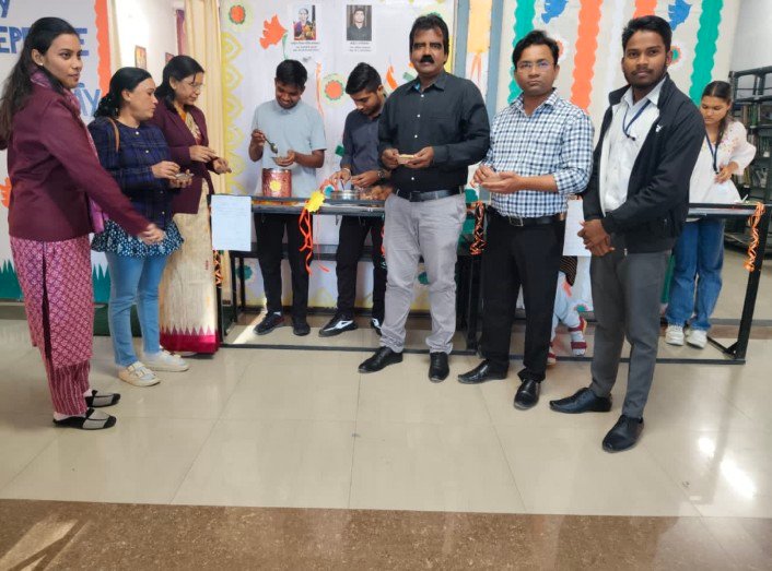 छत्तीसगढ़ी राजभाषा दिवस पर उसलापुर में महका ‘व्यंजन मेला’, छात्रों ने परोसी संस्कृति की सुगंध