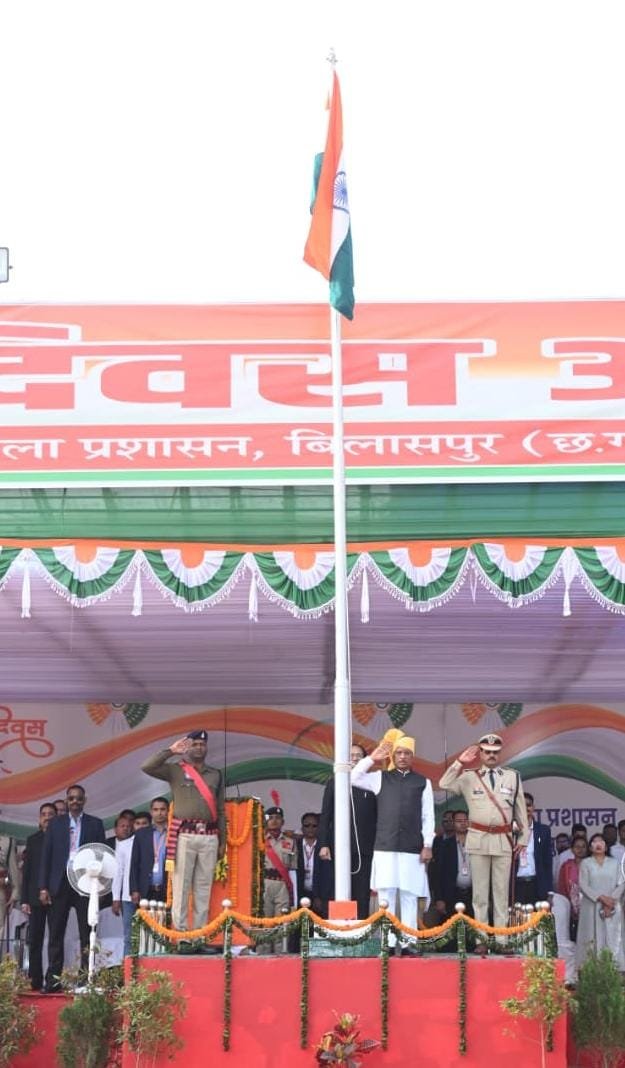 मुख्यमंत्री विष्णु देव साय ने बिलासपुर में फहराया तिरंगा, नक्सलमुक्त छत्तीसगढ़ और विकसित राज्य का किया आह्वान