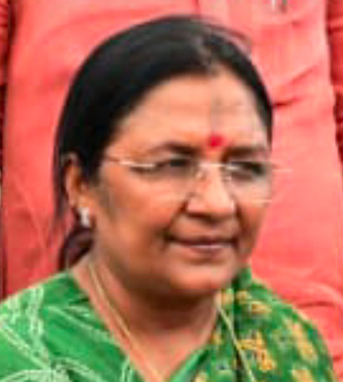 मंत्री से पहले PA का दरबार! बिलासपुर में पत्रकारों को रोकने की कोशिश, लेकिन केंद्रीय राज्यमंत्री सावित्री ठाकुर ने खोली संवाद की राह