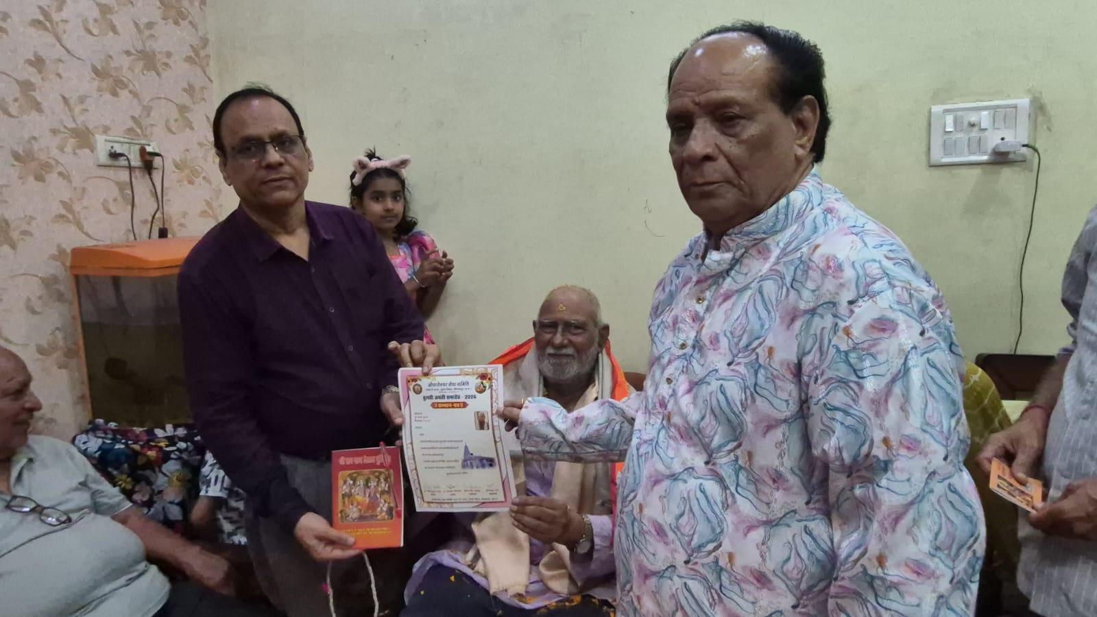 पत्रकारिता का ‘शब्द-अस्त्र’ और साहित्य का महाकुंभ: वैदिक परंपरा के साथ धूमधाम से मना वरिष्ठ साहित्यकार केशव शुक्ल का जन्मदिवस