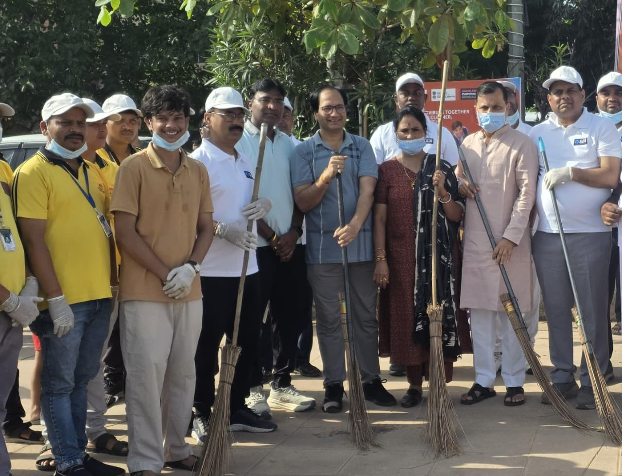 लोक उदय फाउंडेशन का ‘हमर अरपा’ अभियान बना जनभागीदारी की मिसाल, 400 से अधिक हाथों ने बदली नदी किनारे की तस्वीर